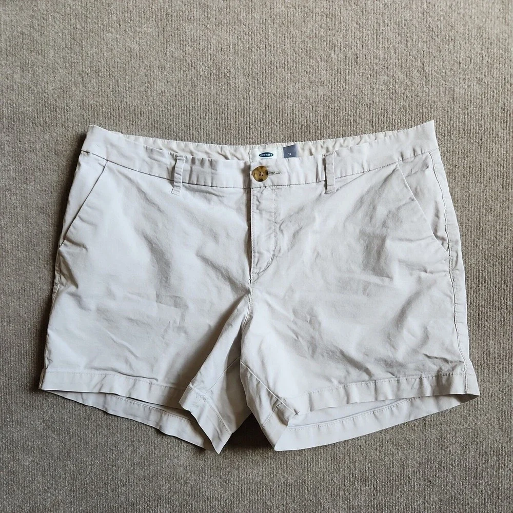 Old Navy Chino Shorts Womens Size 12 Khaki Light Gray Cotton Stretch